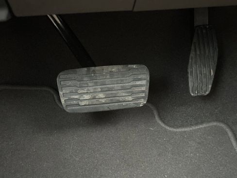 Used 2025 GMC Sierra 1500 SLT w/ SLT Premium Plus Package image 46