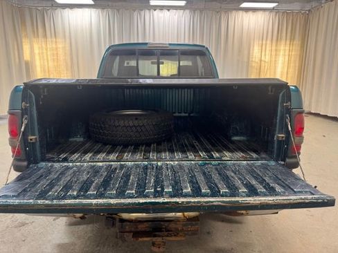 Used 1997 Dodge Ram 1500 Truck Laramie AWD/4WD image 8