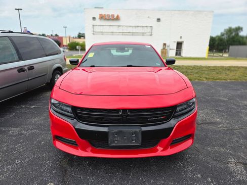 Used 2017 Dodge Charger SXT w/ Plus Group RWD image 1