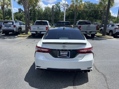 Used 2020 Toyota Camry XSE w/ Driver Assist Package FWD image 9
