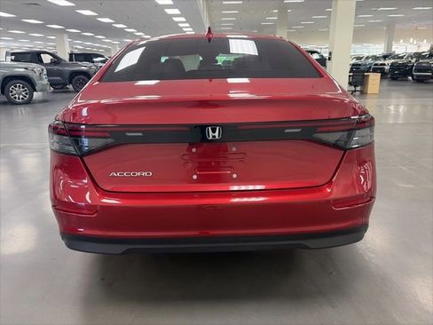 Used 2024 Honda Accord EX image 6