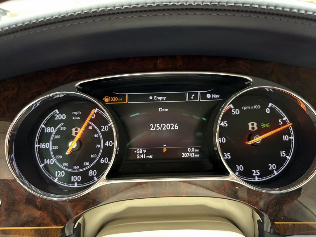 Used 2016 Bentley Mulsanne RWD image 10