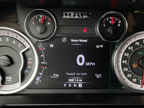 Used 2024 RAM 1500 Warlock AWD/4WD image 13