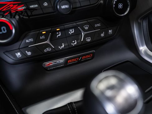 Used 2015 Chevrolet Corvette Z06 w/ 2LZ Preferred Equipment Group RWD image 49