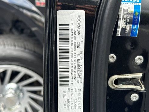 Used 2015 RAM 1500 Laramie w/ Convenience Group AWD/4WD image 40