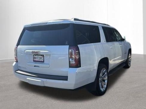 Used 2017 GMC Yukon XL SLT w/ Open Road Package image 12