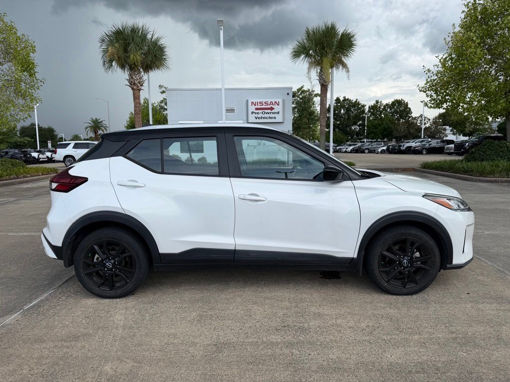 Used 2022 Nissan Kicks SV FWD image 6