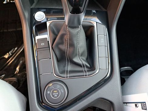 New 2025 Volkswagen Taos S image 28