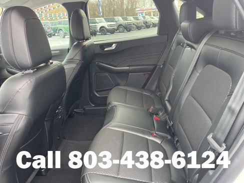 New 2026 Ford Escape SE image 12