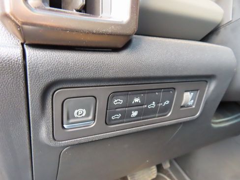 Used 2025 GMC Hummer EV 3X image 16