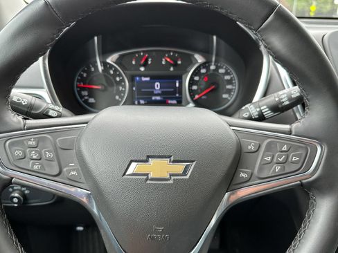 Used 2024 Chevrolet Equinox LT FWD image 25