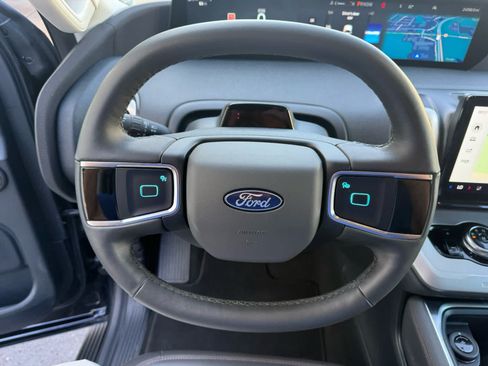 Certified 2025 Ford Expedition Active AWD/4WD image 2