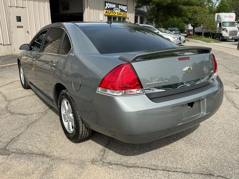 Used 2009 Chevrolet Impala LT FWD image 4
