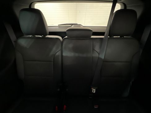 Used 2025 Buick Enclave Sport Touring image 23