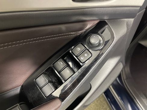 Used 2017 MAZDA MAZDA3 Touring image 16