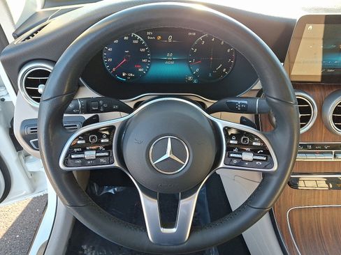 Certified 2022 Mercedes-Benz GLC 300 4MATIC image 19