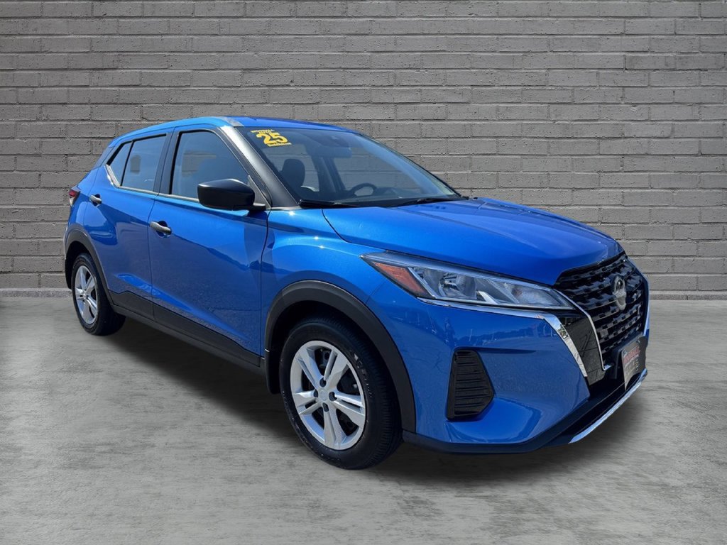 Certified 2025 Nissan Kicks Play S FWD image 1