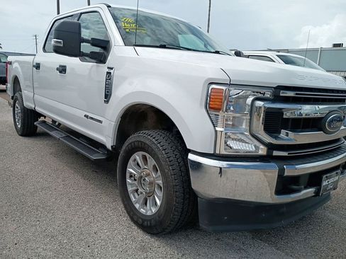 Used 2021 Ford F250 XLT AWD/4WD image 5
