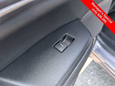 Used 2022 Honda CR-V Touring image 14
