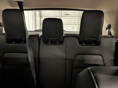 Used 2024 Nissan Pathfinder SL w/ SL Premium Package FWD image 21