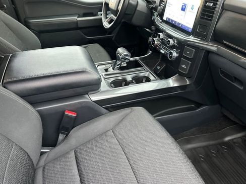 Certified 2022 Ford F150 XLT w/ Equipment Group 302A High image 15