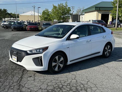 Used 2019 Hyundai Ioniq Limited FWD image 4