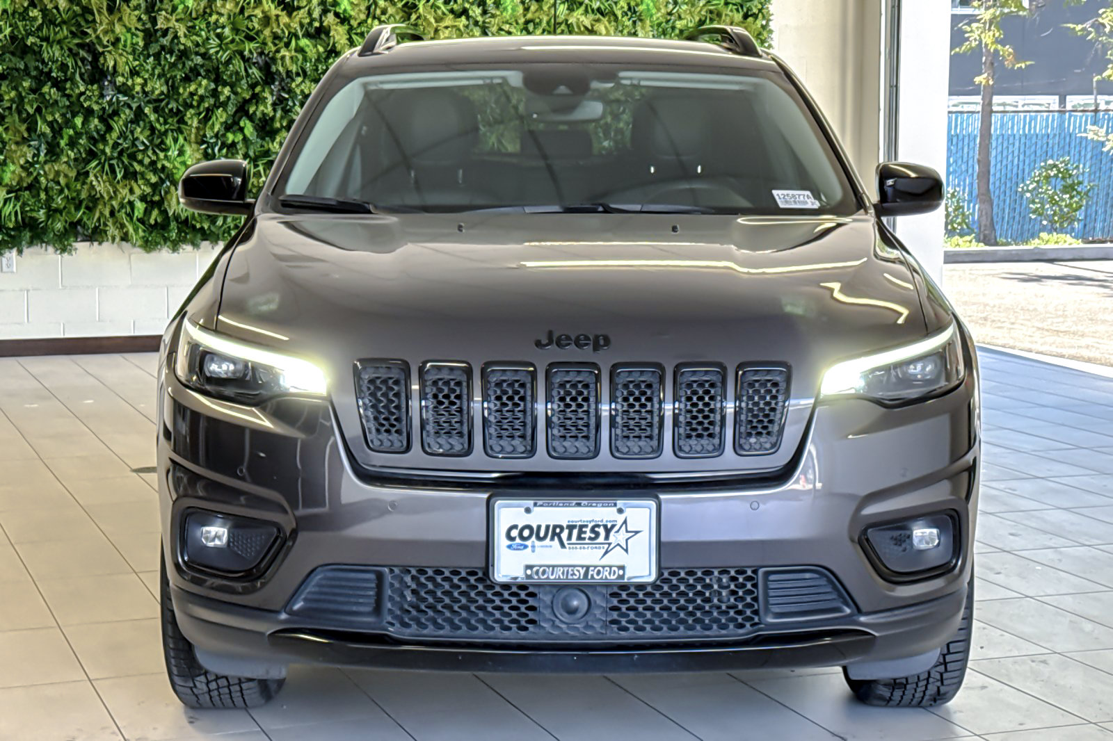 Used 2023 Jeep Cherokee Altitude Lux AWD/4WD image 9