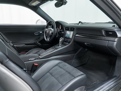 Certified 2014 Porsche 911 GT3 image 27