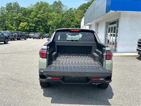 New 2025 Hyundai Santa Cruz SE image 4