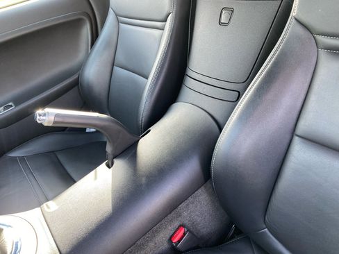 Used 2007 Pontiac Solstice Convertible w/ Premium Package image 34