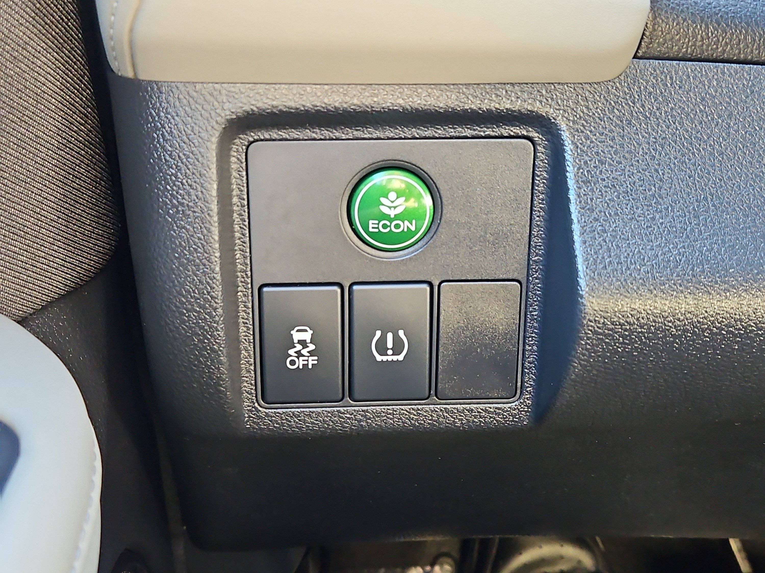 Used 2021 Honda HR-V LX image 9