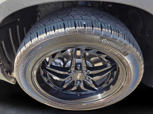 Used 2025 Honda Passport Black Edition image 14