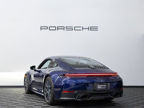 Used 2025 Porsche 911 Carrera T RWD image 3