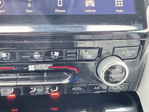 Used 2021 Jeep Grand Cherokee L Overland w/ Luxury Tech Group IV image 18