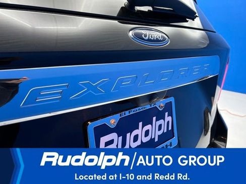 Used 2023 Ford Explorer XLT w/ Equipment Group 202A image 10