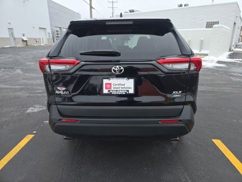 Used 2025 Toyota RAV4 XLE image 5