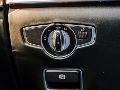 Used 2019 Mercedes-Benz S 560 S 560 4MATIC Sedan 4D image 36