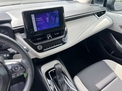 Used 2024 Toyota Corolla LE FWD image 28