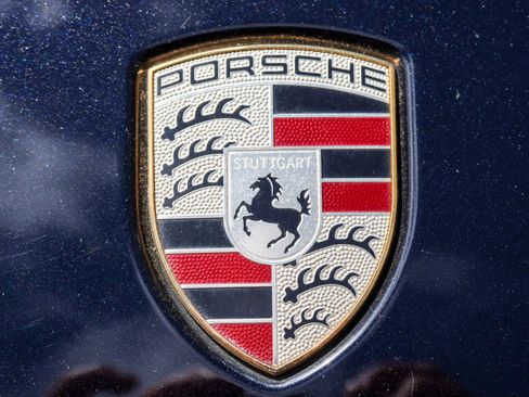 Used 2016 Porsche Cayenne S w/ Premium Plus Package AWD/4WD image 9