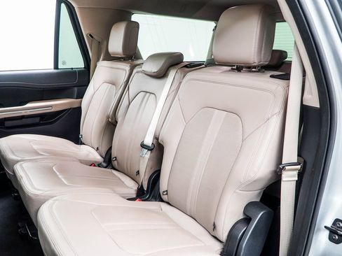 Used 2024 Ford Expedition Max Limited image 41