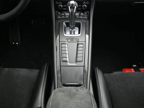 Certified 2019 Porsche 911 GT3 RS image 8