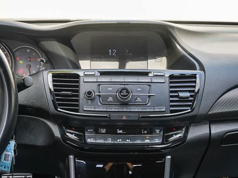 Used 2016 Honda Accord Sport image 13