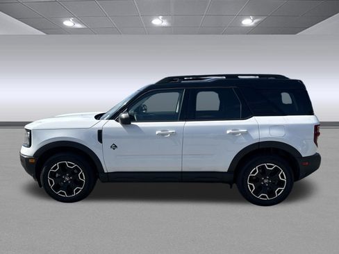 Used 2025 Ford Bronco Sport Outer Banks AWD/4WD image 3