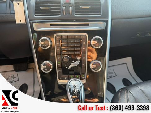Used 2015 Volvo XC60 T6 Platinum w/ Climate Package AWD/4WD image 22