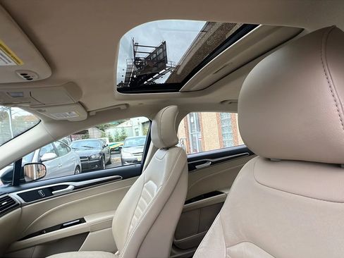 Used 2016 Ford Fusion Energi SE image 25