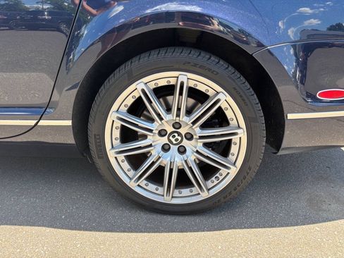 Used 2011 Bentley Flying Spur Flying Spur AWD/4WD image 17