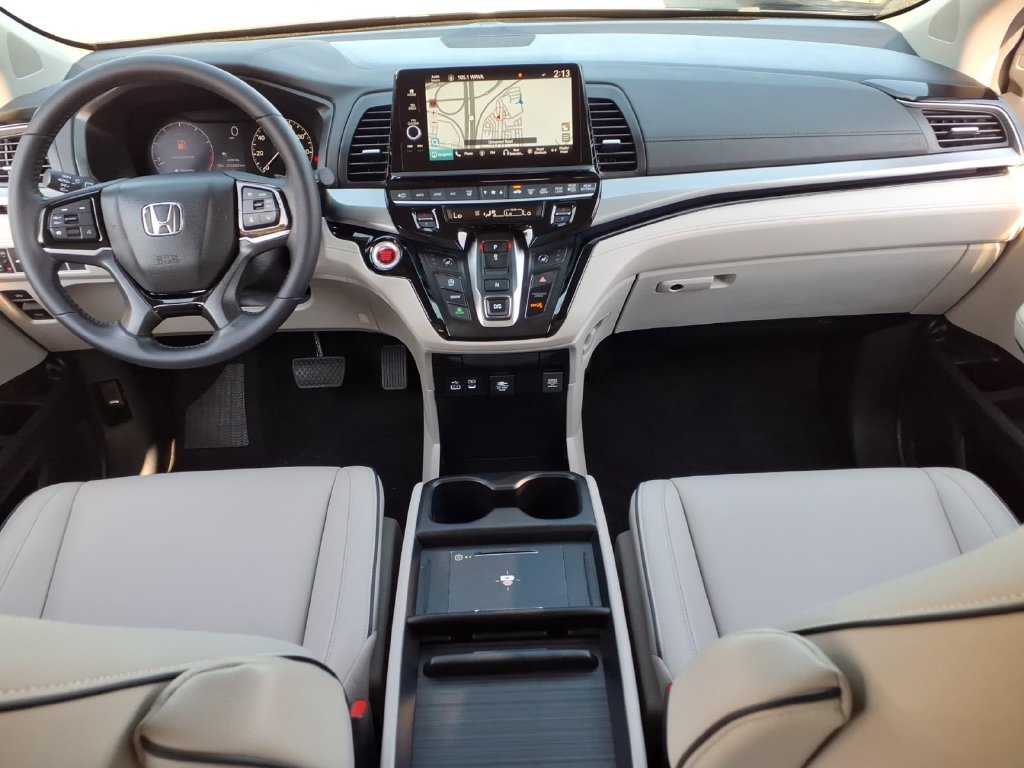 Used 2025 Honda Odyssey Touring image 24