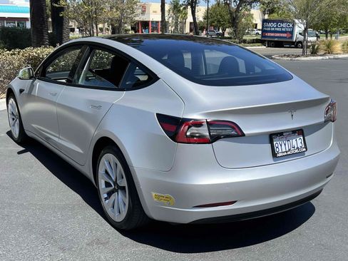 Used 2021 Tesla Model 3 Long Range AWD/4WD image 2