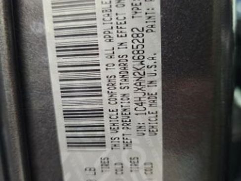 Used 2019 Jeep Wrangler Sport image 35