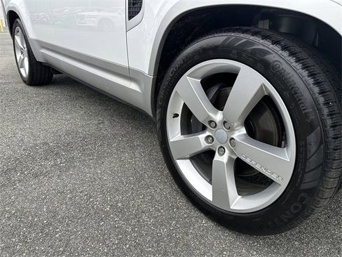 Used 2023 Land Rover Defender 130 First Edition image 11